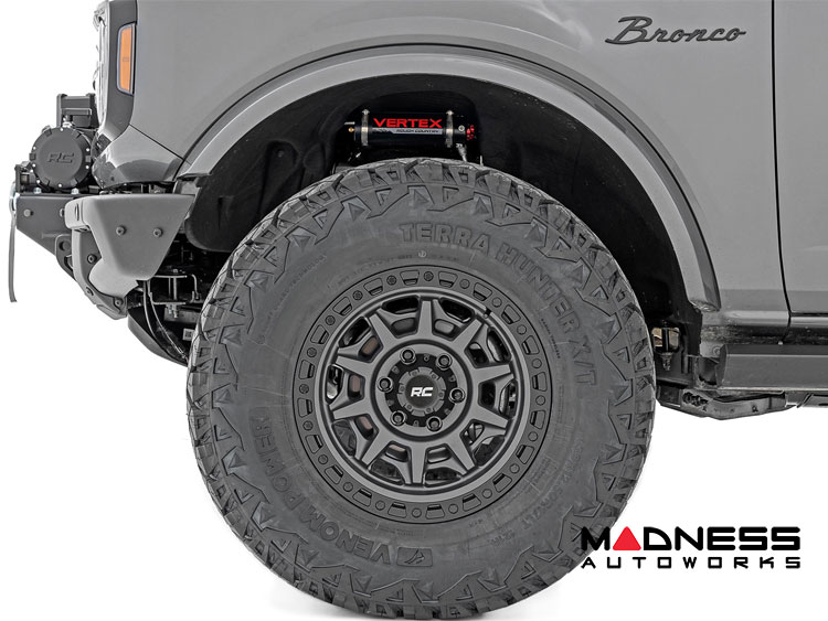 Ford Bronco Custom Wheels (1) - 85 Series - Gunmetal Gray w/ Black Lip - 17 x 9.0 / 6 x 135 / -12 / 4.5" - Rough Country